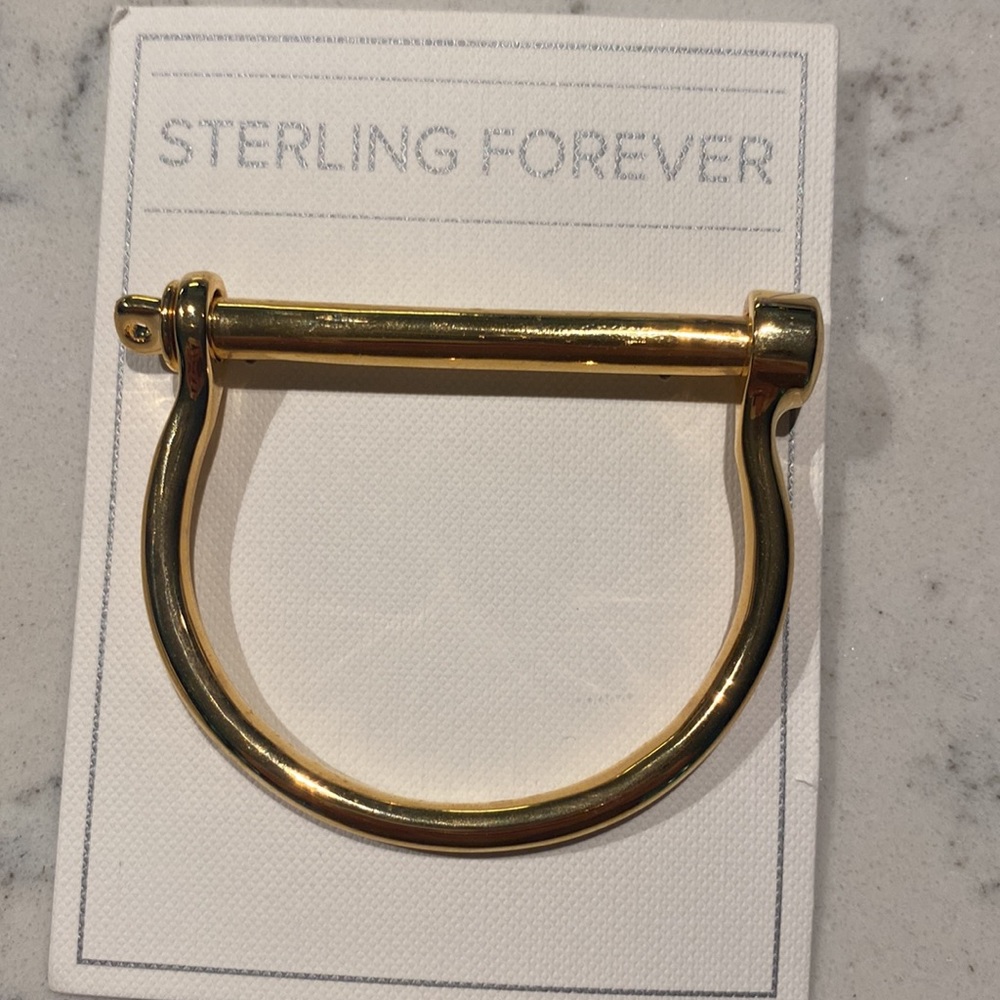 Lock bracelet gold